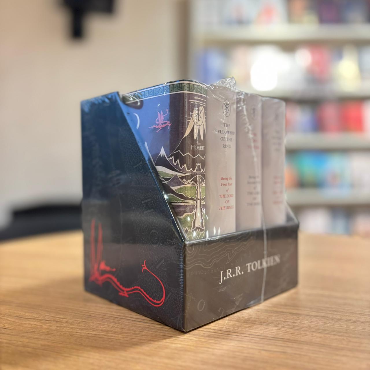 THE MIDDLE-EARTH TREASURY: The Hobbit & The Lord of the Rings