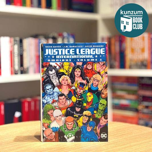 Justice League International Omnibus Volume 1